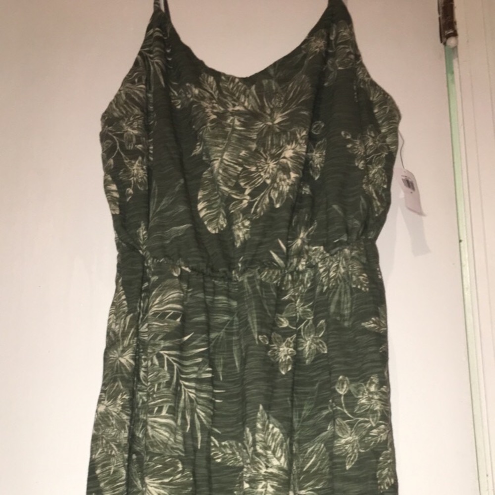 OLD NAVY DRESS NWT MEDIUM